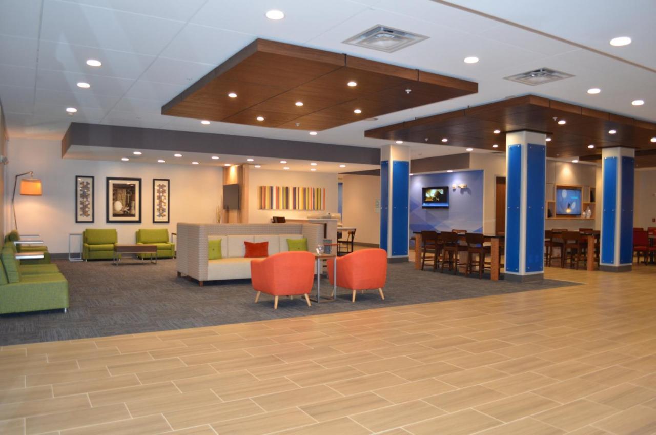 Holiday Inn Express & Suites - Charlotte Ne - University Area By Ihg Exteriér fotografie