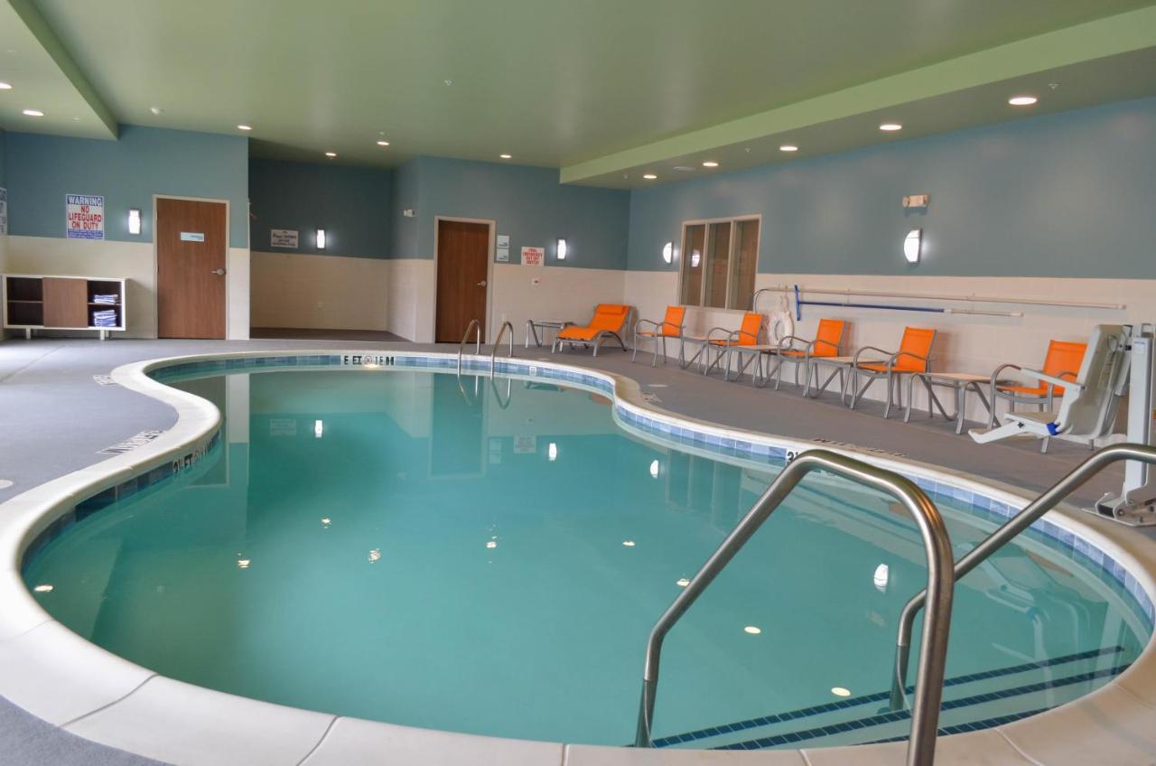 Holiday Inn Express & Suites - Charlotte Ne - University Area By Ihg Exteriér fotografie