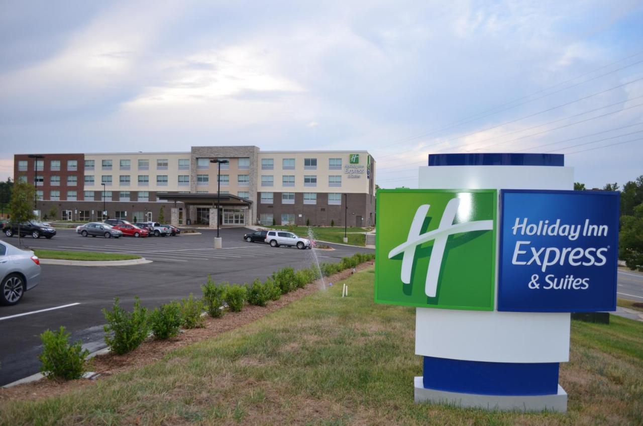 Holiday Inn Express & Suites - Charlotte Ne - University Area, An Ihg Hotel Exteriér fotografie